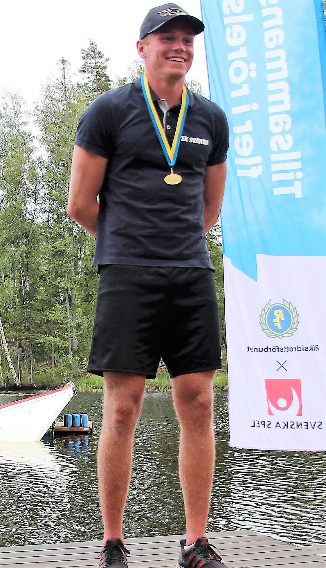 Elitidrottsstipendium till Tim Törnquist!